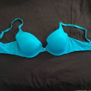 VICTORIA’S SECRET Lined Demi 34C